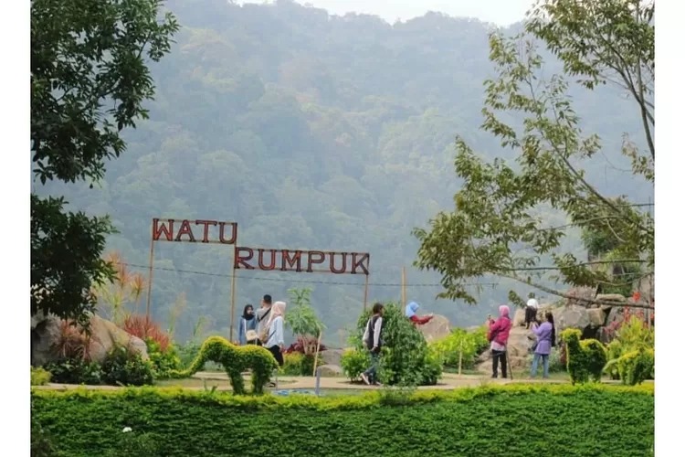 Watu Rumpuk Madiun