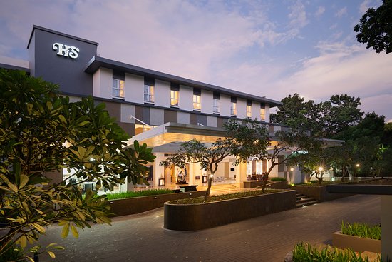 Hotel di Mataram